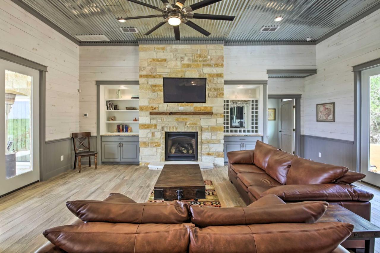 فيلا Ladera Wimberley Estate On 13 Acres With Hot Tub المظهر الخارجي الصورة
