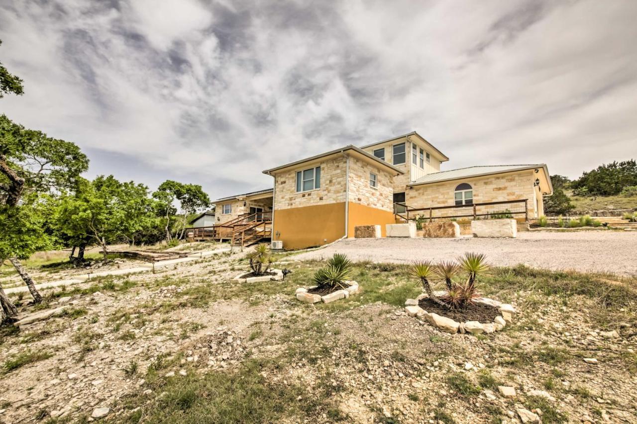 فيلا Ladera Wimberley Estate On 13 Acres With Hot Tub المظهر الخارجي الصورة