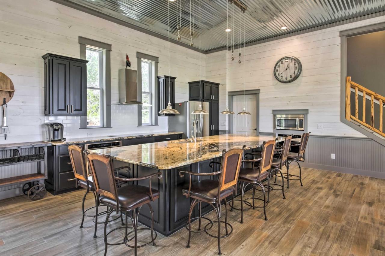 فيلا Ladera Wimberley Estate On 13 Acres With Hot Tub المظهر الخارجي الصورة